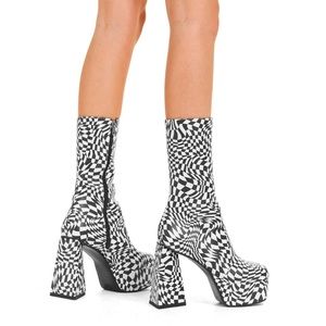 La moda another realm platform boots